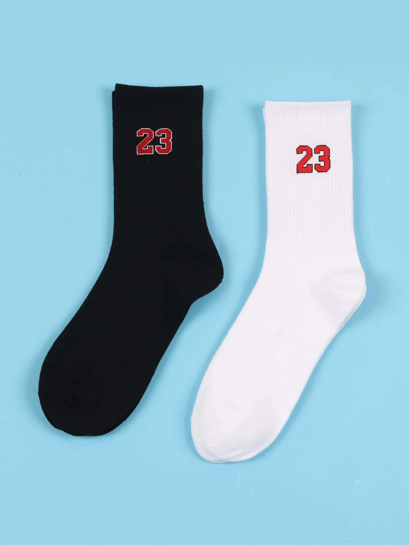 2Pcs Men Graphic Pattern Crew Socks